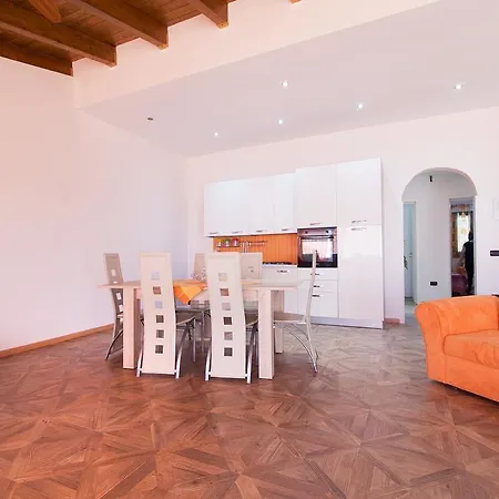 Nyaraló Micca Chalet